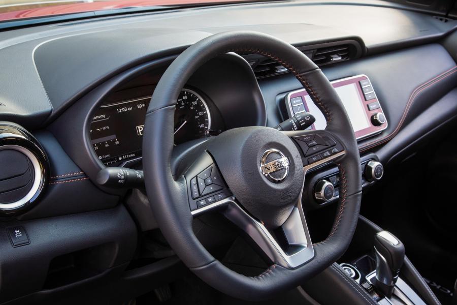 Панель приборов Nissan Kicks 2018 года  (NA) (фото 31 из 33)